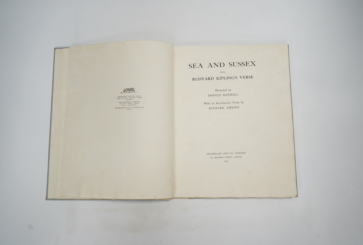 Kipling, Rudyard - Sea and Sussex from Rudyard Kipling's Verse. With an introductory poem ... Limited Edition 9 (of 500 large paper copies, signed by the author). 24 coloured and mounted plates (by Donald Maxwell); origi